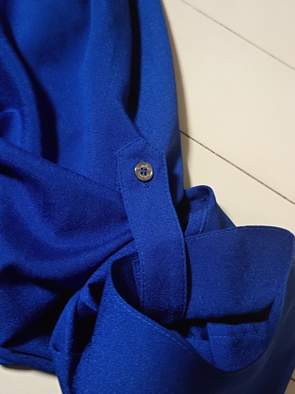 PCalvin Klein Electric Blue Blouse with Silver Hardware Zipper Pockets - Picture 5 of 8